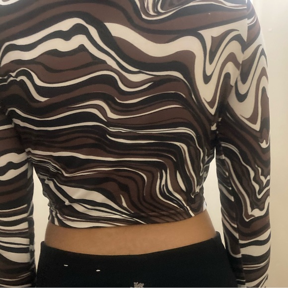 Button down top - Picture 2 of 3